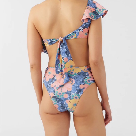O’Niel Mission Beach one shoulder top & Long Beach high waist Cheeky size XXL - Picture 4 of 14
